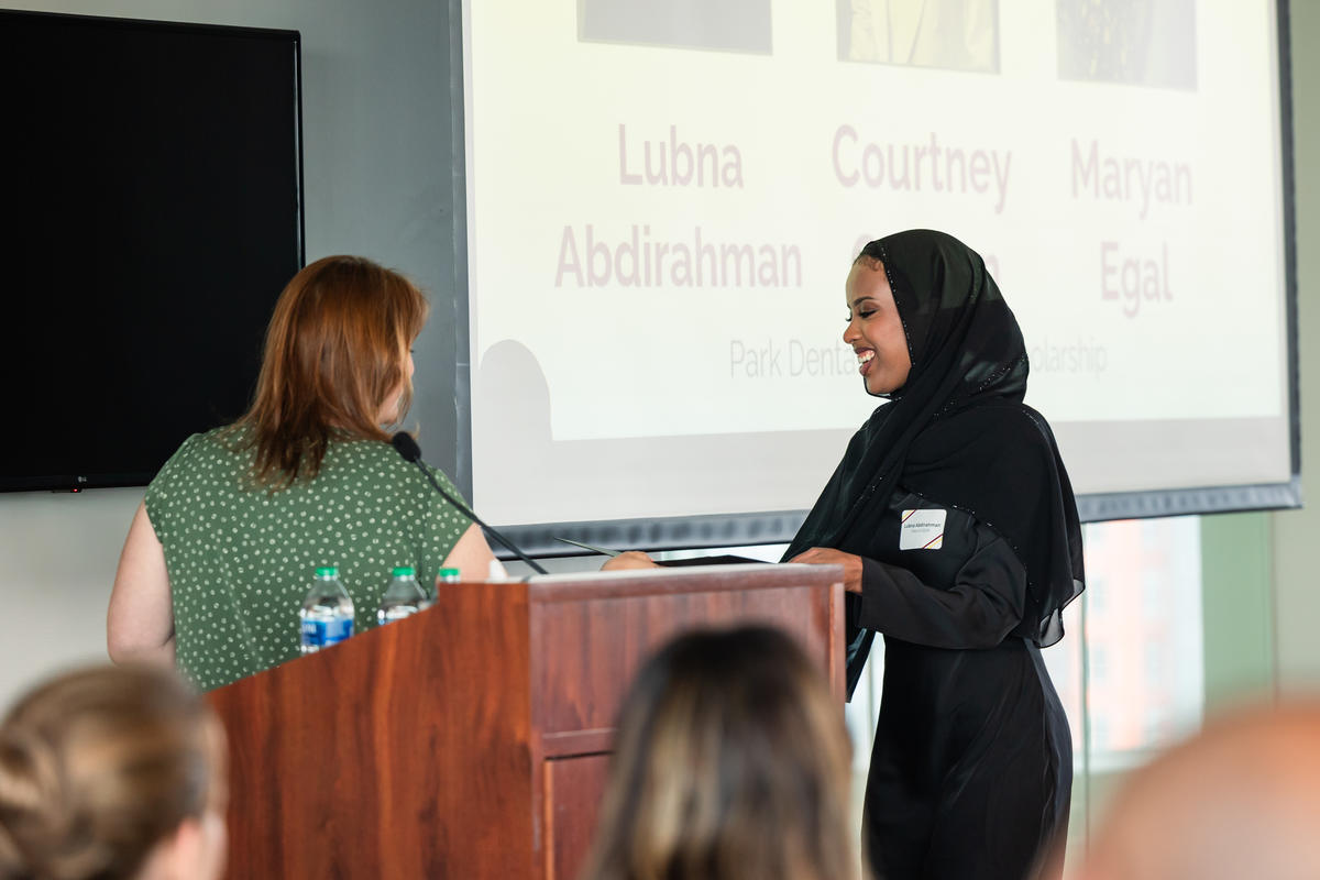 Lubna Abdirahman receives an award