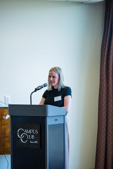 Jenna Johnson speaks at Dental Therapy banquet