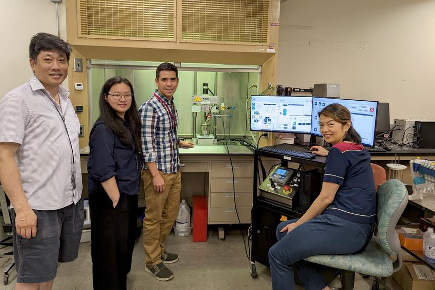 NIH grant photo - Alex Fok, Wei Zhang, Bruno Lima and Hooi Pin Chew in lab